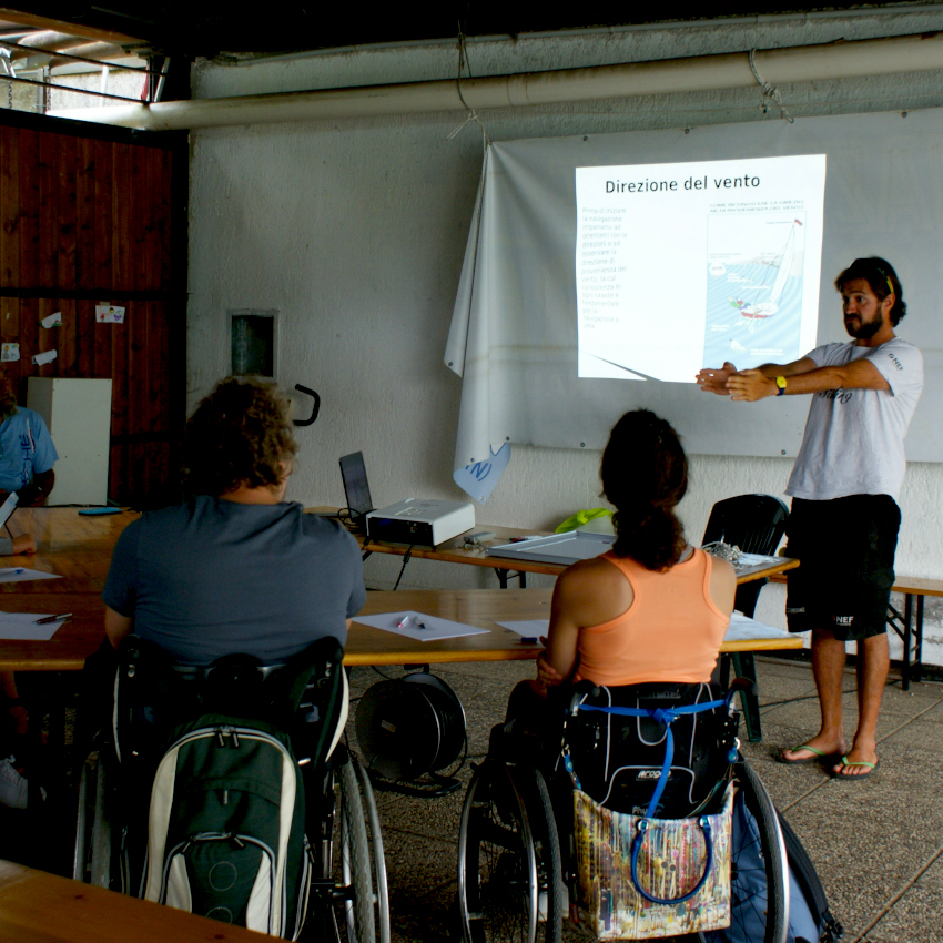 lezione teorica vela sailing campus archè